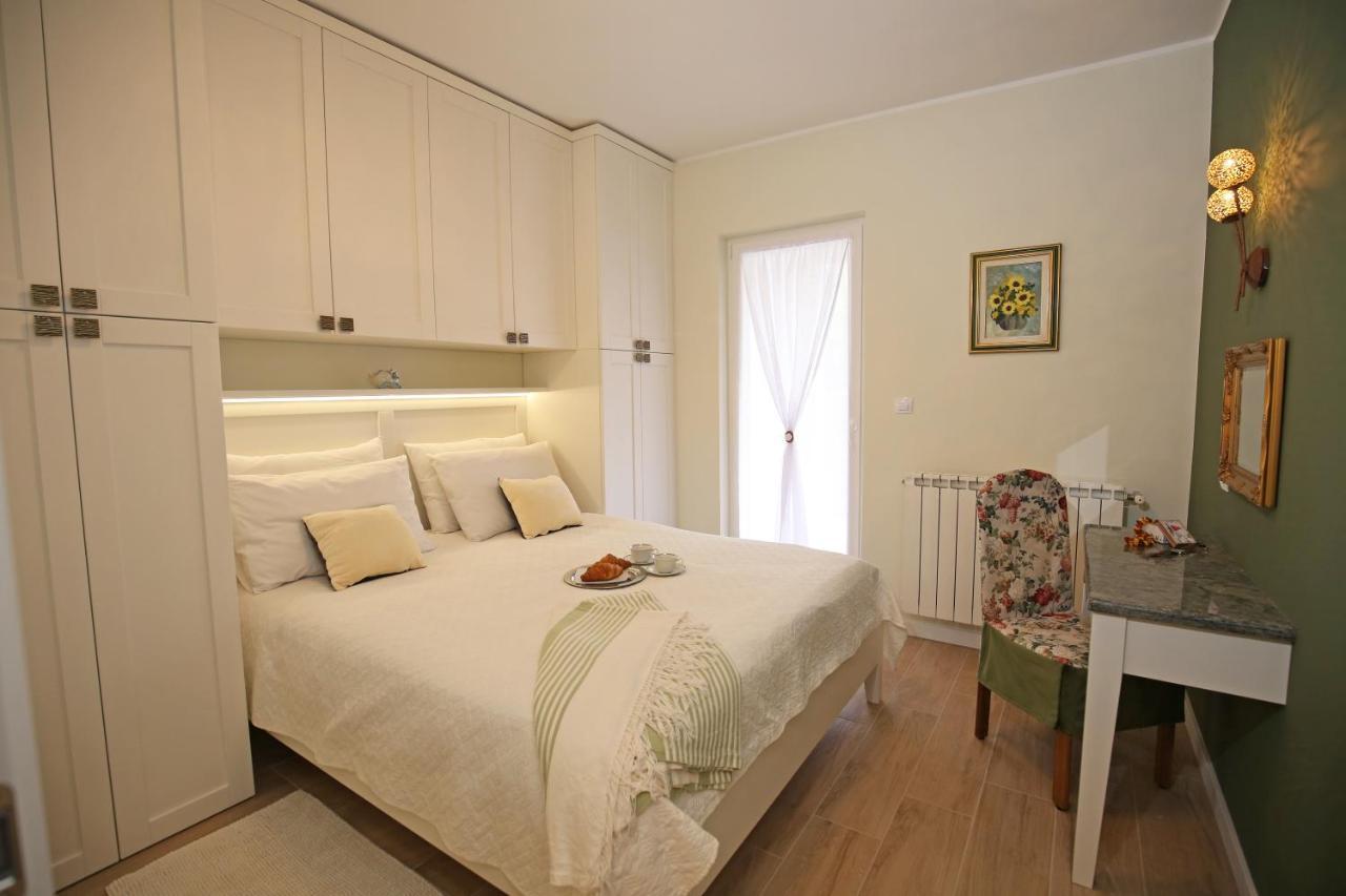 Apartments Paola Ровинь Экстерьер фото